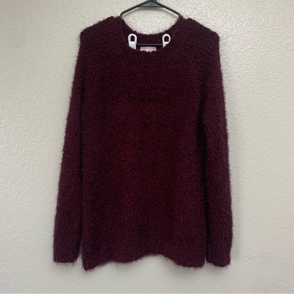 Lauren Conrad Women’s Wine Eyelash Crewneck Sweater‎ Large - Picture 1 of 4